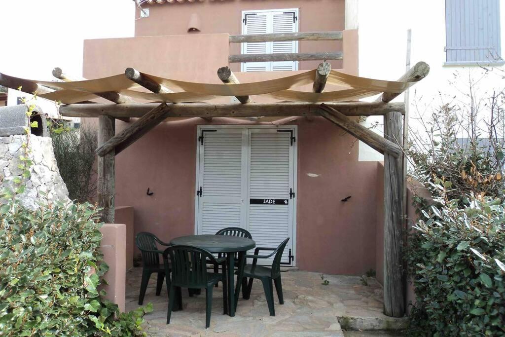 Mini Villa Santa Giulia Порто-Векио Екстериор снимка